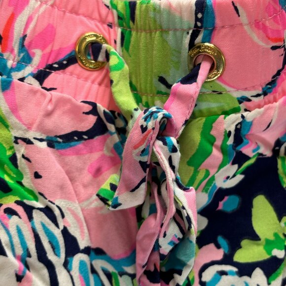 Pre-worn MINT Lilly Pulitzer Women's Size Small Floral Pattern Beach Shorts - Picture 5 of 11